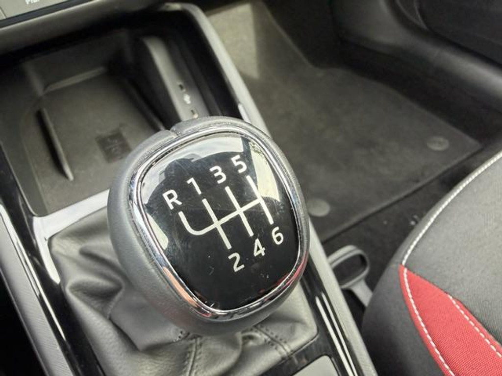 54160334-13.jpg
