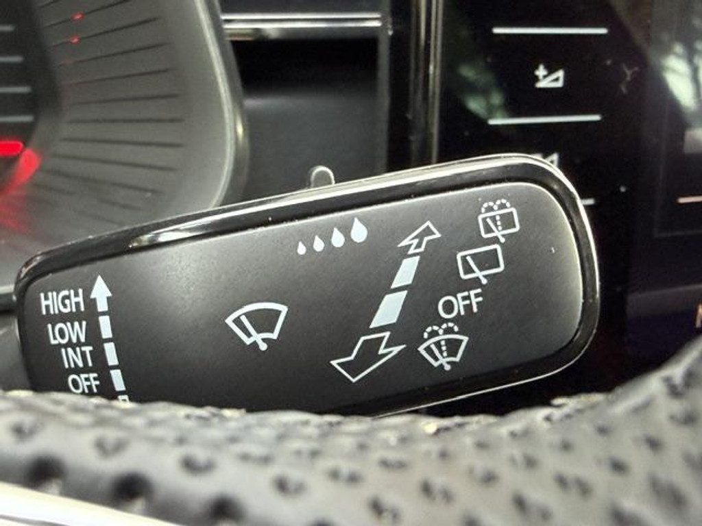 54160334-25.jpg
