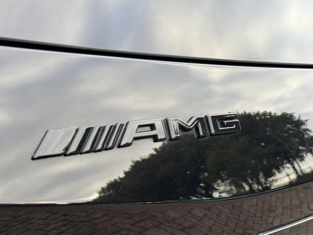 56684003-7.jpg